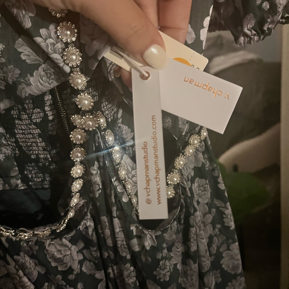 NWT V Chapman dress - Picture 5 of 7